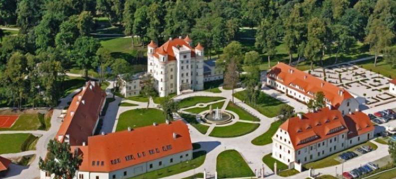 帕拉斯沃间诺酒店(Pałac Wojanów)图片