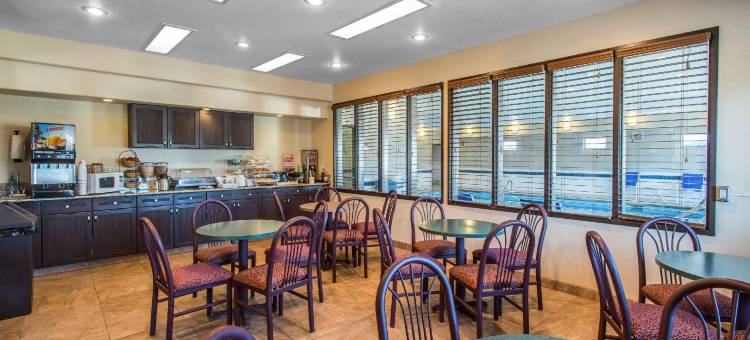 拉夫兰/柯林斯堡区呗盟酒店(Baymont by Wyndham Loveland/Fort Collins Area)图片