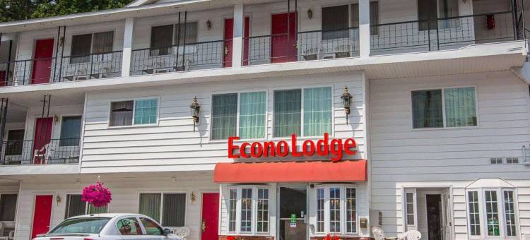 乔治湖温德姆呗盟酒店(Baymont by Wyndham Lake George)图片