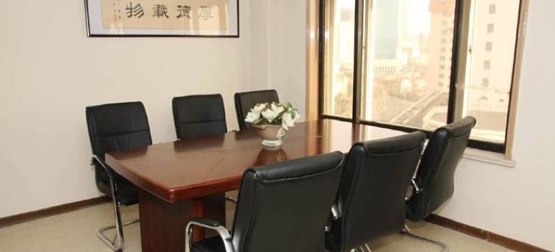 雅海阁大酒店(青岛栈桥火车站店)图片