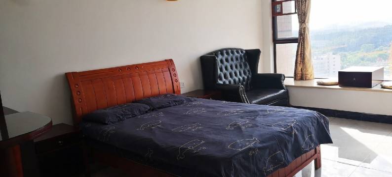 大飘窗喝茶近西湖和车站周边CBD区步行可公寓(三新北路分店)图片