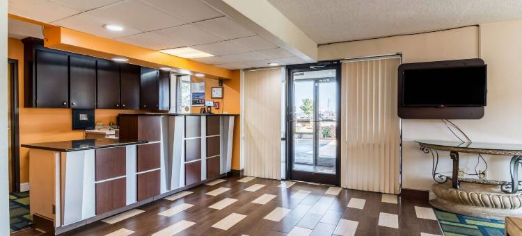 肯利6号汽车旅馆(Motel 6 Kenly, NC)图片