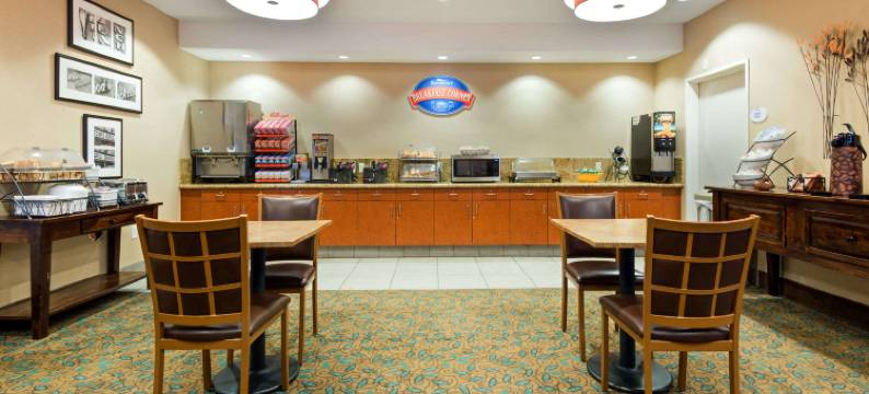 丹佛国际机场呗盟酒店(Baymont by Wyndham Denver International Airport)图片