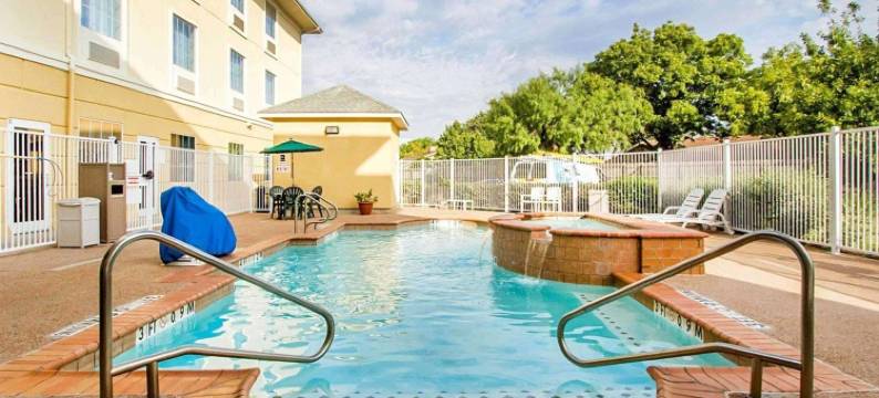 阿比林舒适套房酒店(Comfort Suites)图片