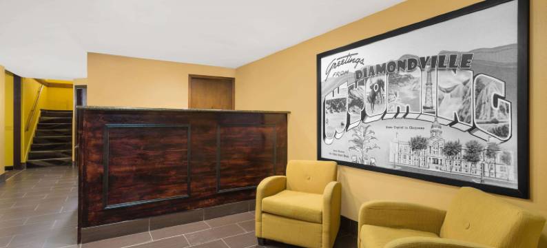 戴蒙德维尔凯姆勒温德姆速8酒店(Super 8 by Wyndham Diamondville Kemmerer)图片