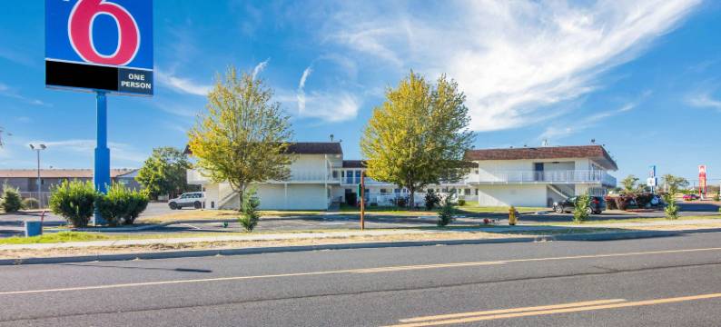 摩塞斯莱克6号汽车旅馆(Motel 6 Moses Lake, WA)图片