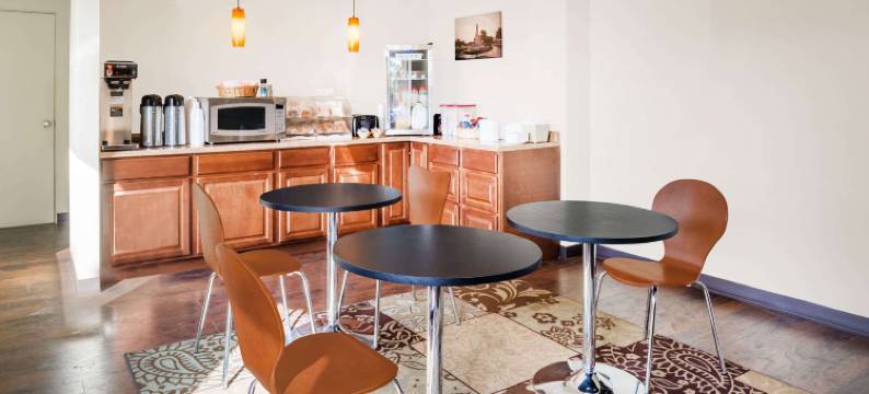 杰克逊维尔骑士酒店(Knights Inn Jacksonville East Morton Ave)图片