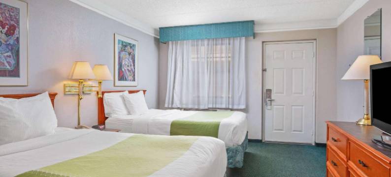 里诺温德姆戴斯酒店(Days Inn by Wyndham Reno)图片