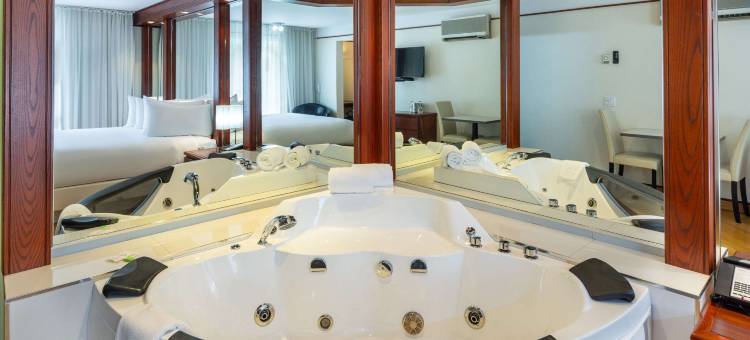 拉维欧列特套房-阿桑德连锁酒店(Les Suites de Laviolette Ascend Hotel Collection)图片