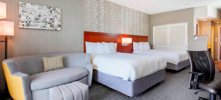 达拉斯阿林顿南万怡酒店(Courtyard Dallas Arlington South)图片