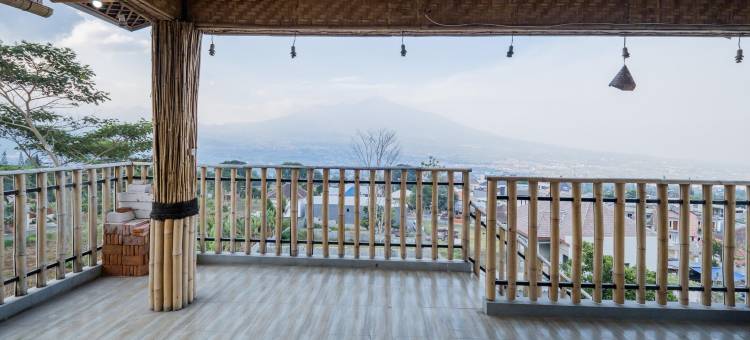 RedDoorz at Omahku Guest House Batu图片