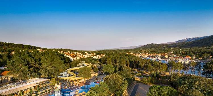 瓦拉玛阿米科尔度假村(Valamar Amicor Resort)图片