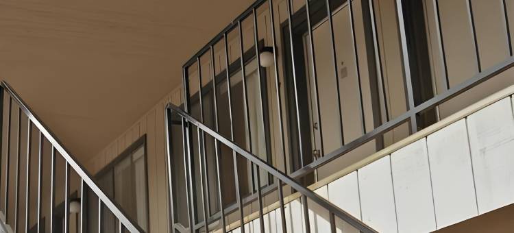 勒朋红狮套房旅馆(Red Lion Inn and Suites la Pine, Oregon)图片