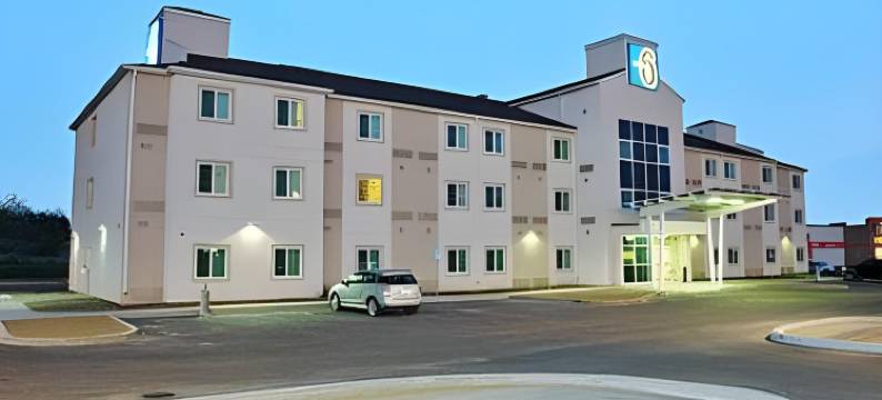 埃斯特万速8酒店by Wyndham(Super 8 by Wyndham Estevan)图片