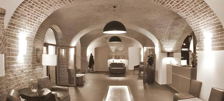 弗罗茨瓦夫市中心格拉纳达套房酒店(Great Polonia the Granary la Suite Hotel)图片