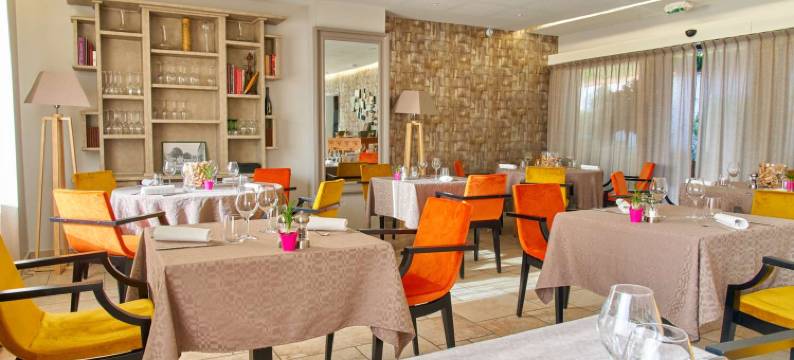 普拉斯诺威酒店(Le Place Neuve)图片