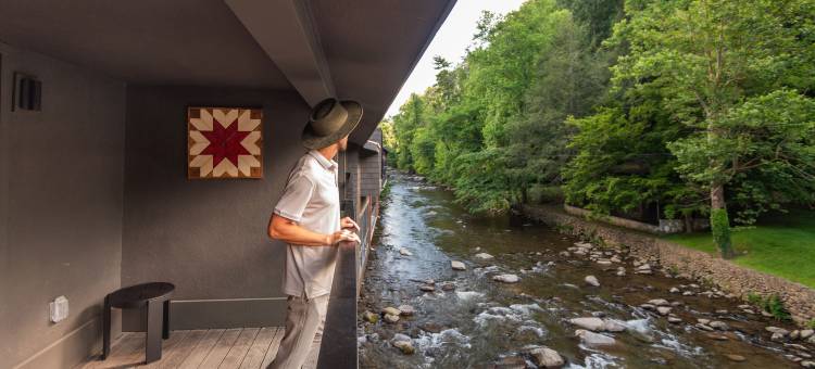 历史洛基沃特斯旅馆-小型豪华酒店(Historic Rocky Waters Inn, A Small Luxury Hotel)图片
