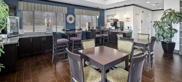 迦太基温德姆速8酒店(Super 8 by Wyndham Carthage TX)图片