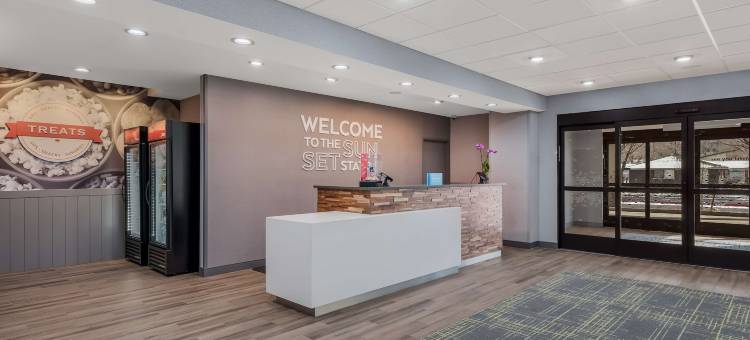 威廉斯希尔顿欢朋酒店(Hampton Inn by Hilton Williams)图片