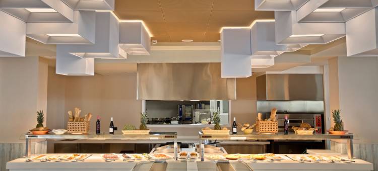 卢克索科斯塔布兰卡大酒店(Grand Luxor Costa Blanca)图片