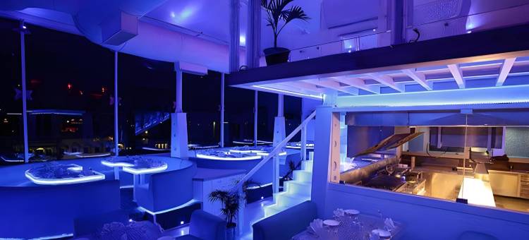 蓝色天堂酒店(Super Townhouse Oak Bani Park Formerly Blue Heaven)图片