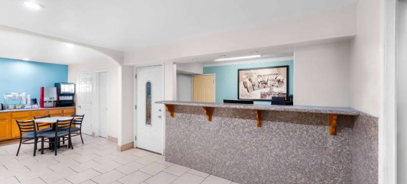 普莱森顿速8酒店(Super 8 by Wyndham Pleasanton)图片