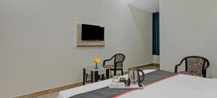 Townhouse P.s.Palace Near Amausi Metro Station图片