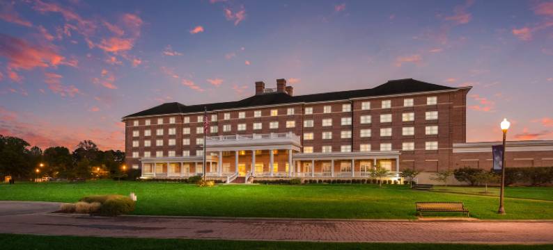 萨福克湖滨希尔顿花园旅馆(Hilton Garden Inn Suffolk Riverfront)图片