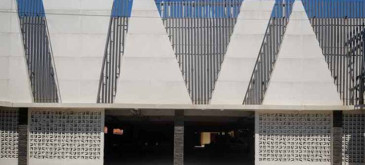 乌尔班维尤酒店-德迪加亚布勒贝斯(Urbanview Hotel Dedy Jaya Brebes)图片