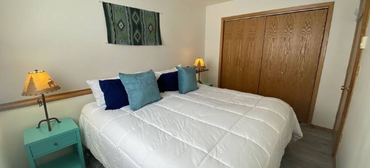 黄石河景公寓，历史牧场距黄石公园10分钟(Yellowstone River View Condos, 10 min to Yellowstone Park on Historic Ranch)图片