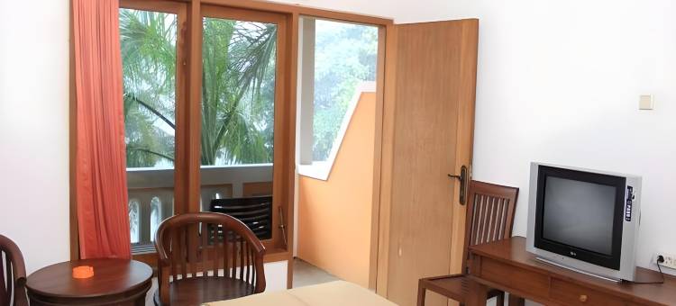 巴鲁杜瓦海滩酒店及餐厅(Baru Dua Beach Hotel and Restaurant)图片
