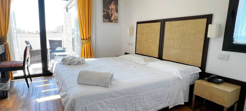 约里酒店(Hotel Joli)图片