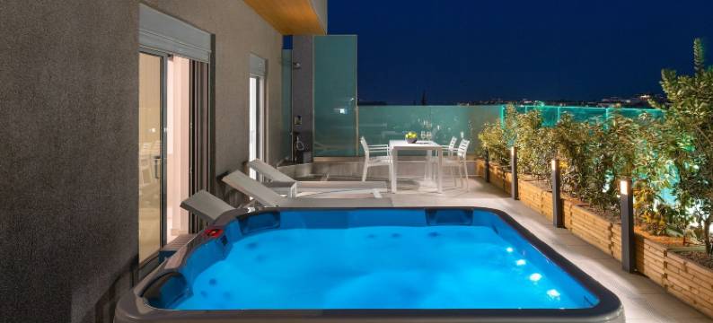 罗得岛天际线套房酒店(Rhodes SkyLine Suites)图片