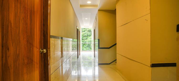 Fabhotel皇家宫殿(FabHotel Royal Palace)图片