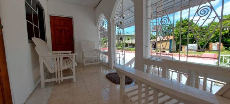 房子 - 可住6人 - 带庭院 - 停车位(House - Sleeps 6 - Patio - Parking)图片