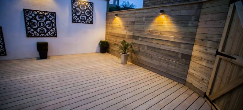 苏比顿豪华花园房19号(Surbiton Luxury Garden House 19A)图片