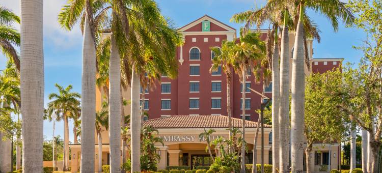 迈尔斯堡-FL希尔顿安泊酒店(Embassy Suites by Hilton Fort Myers Estero)图片