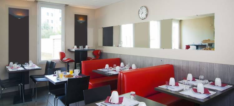 兰斯克莱马来塞祖尔阿菲尔酒店(Séjours & Affaires Reims Clairmarais)图片