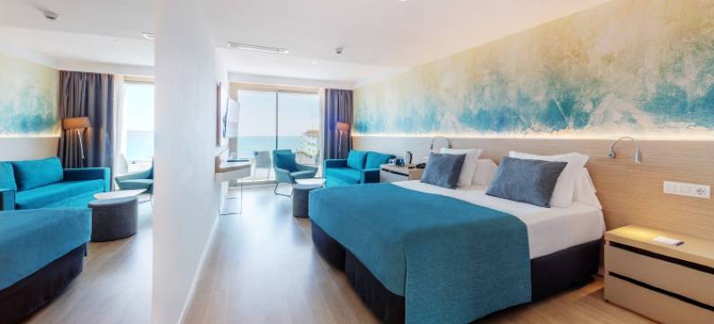 丰塔内利亚斯海滩公寓式酒店(Aparthotel Fontanellas Playa)图片