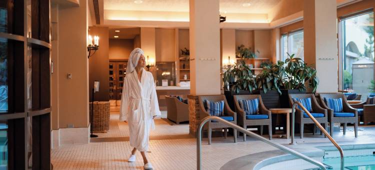 惠斯勒费尔蒙城堡酒店(Fairmont Chateau Whistler)图片