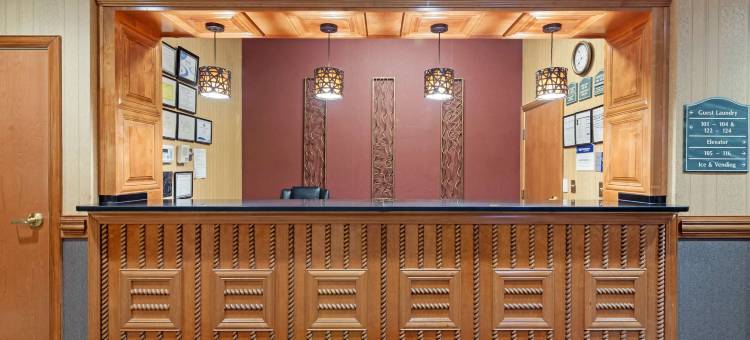 布拉德伯里贝斯特韦斯特优质套房酒店(Best Western Plus Bradbury Inn  Suites)图片