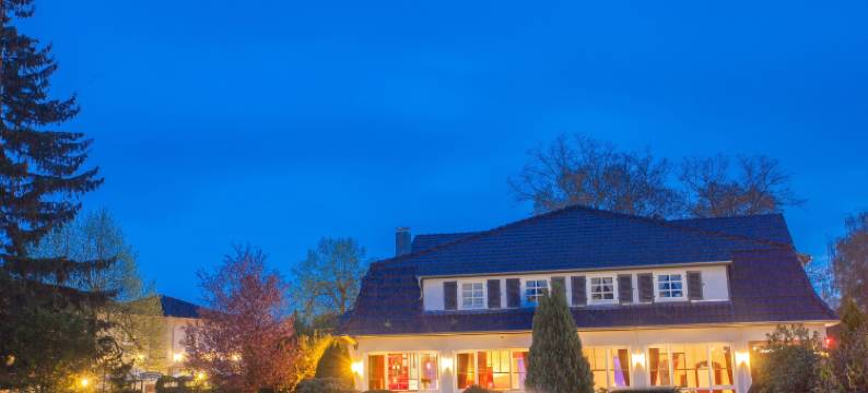 布勒费尔德公园酒店(Parkhotel Bielefeld)图片