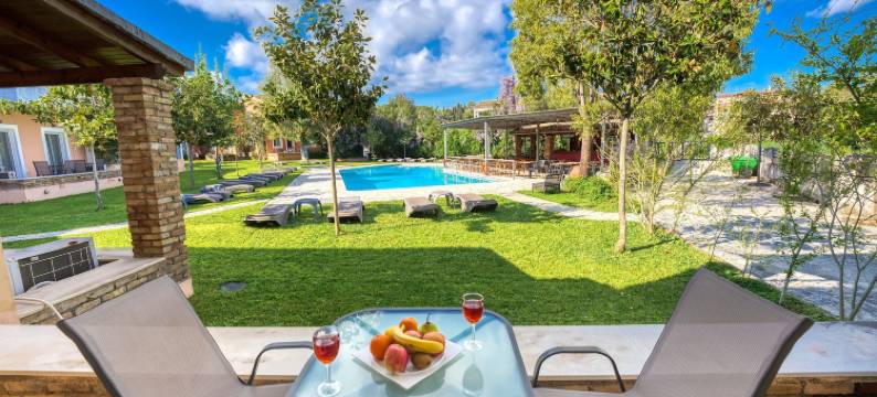 福丽科孚酒店式公寓(Folies  Corfu Hotel Apartments)图片