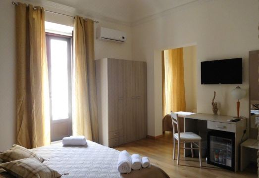 Papali Hotel Overview