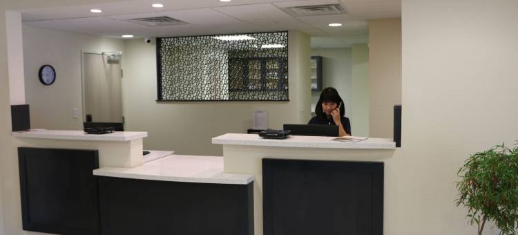 Candlewood Suites 布卢明顿(Candlewood Suites BLOOMINGTON by IHG)图片