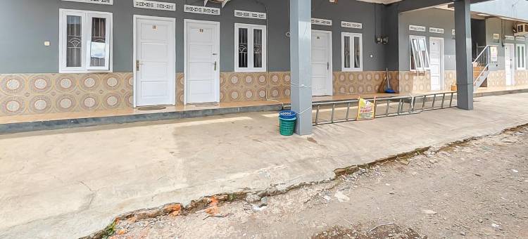 OYO 2859 Fatan Costel(RedDoorz Syariah Near RS Dr Hafiz Cianjur)图片
