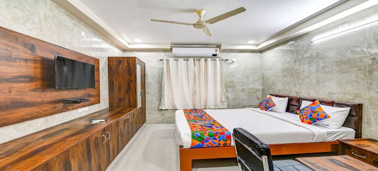 Fabhotel 斯里尼瓦萨旅馆(FabHotel Srinivasa Guest House)图片