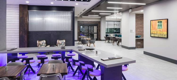 休斯顿高地I-10万豪万怡酒店(Courtyard by Marriott Houston Heights/I-10)图片