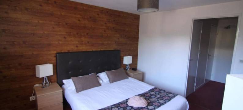 勒拉克酒店(Logis Hotel le Lac)图片