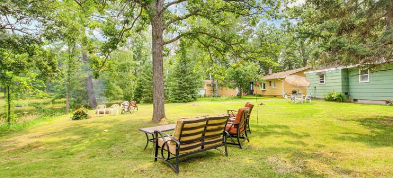 适合家庭的住宅，位于松河，带有火坑(Family-Friendly Home w/ Fire Pit in Pine River)图片